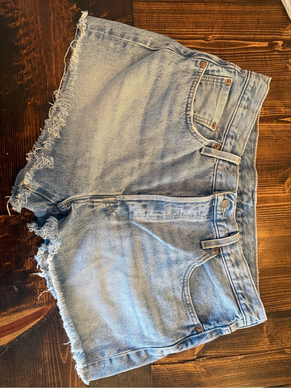 Levi’s 501 Original High Rise Denim Cutoff Shorts W33